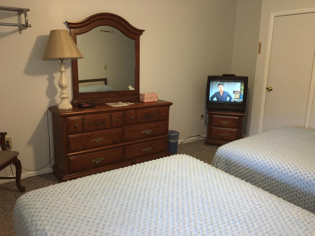 Mcgregor Inn Motel Wilton Ngoại thất bức ảnh