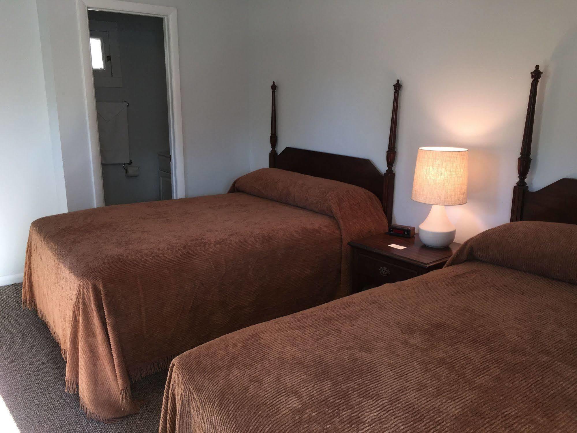 Mcgregor Inn Motel Wilton Ngoại thất bức ảnh